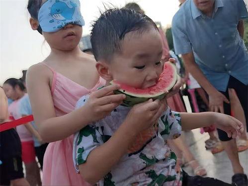 蒙眼吃瓜,揭秘网络谣言背后的真相