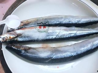 dy吃瓜牛奶秋刀鱼,牛奶、秋刀鱼，揭秘美食背后的故事