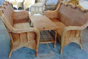 全家座椅吃瓜,共享欢乐吃瓜时光